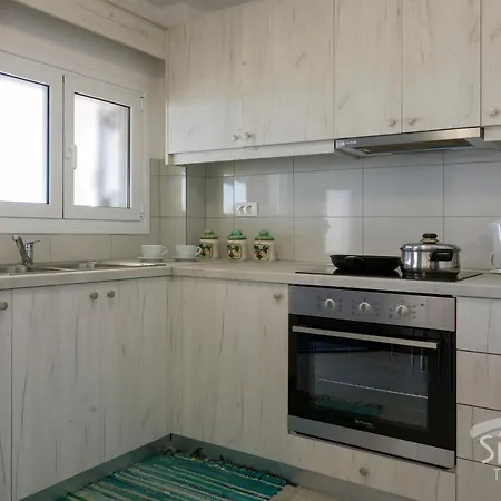 Apartment Alopronoia Sea Breeze